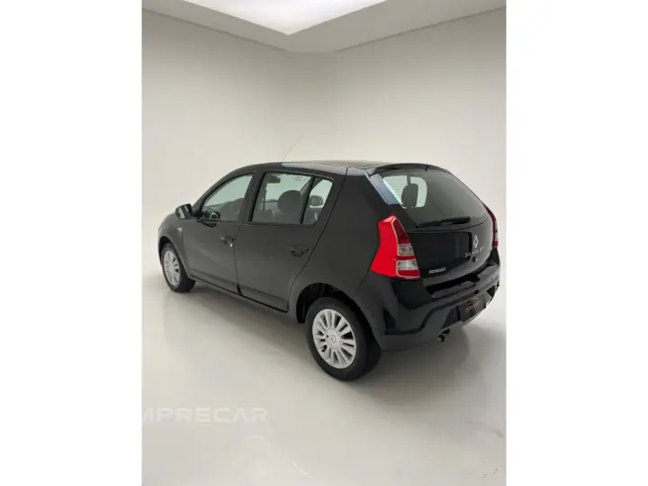 SANDERO 1.6 PRIVILÉGE 16V FLEX 4P AUTOMÁTICO