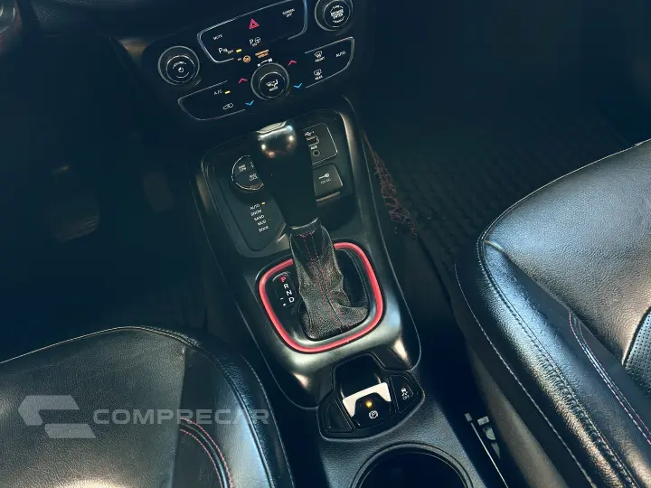 COMPASS 2.0 16V DIESEL TRAILHAWK 4X4 AUTOMÁTICO