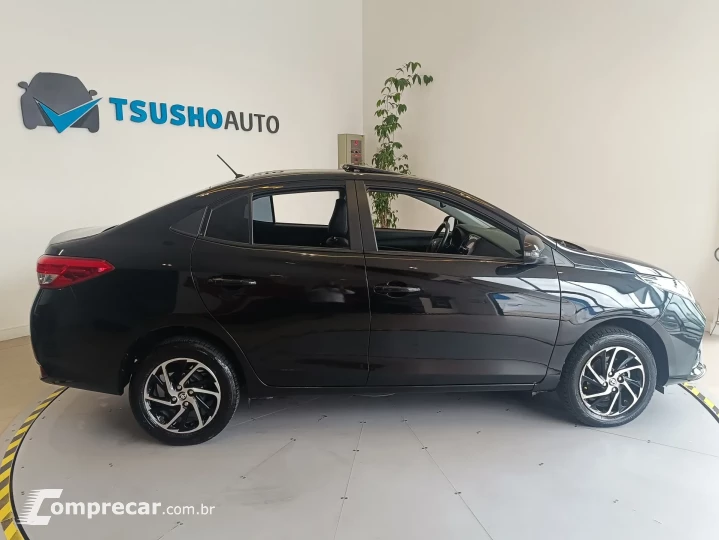YARIS 1.5 16V FLEX SEDAN XLS CONNECT MULTIDRIVE