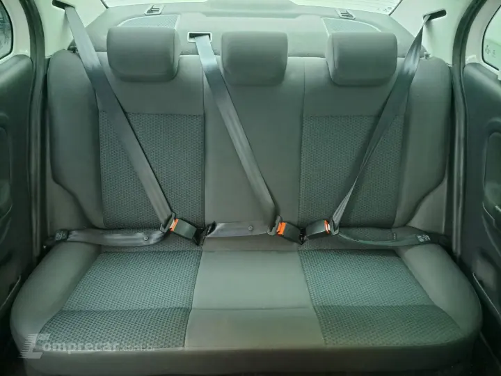 VOYAGE 1.0 12V MPI TOTALFLEX 4P MANUAL