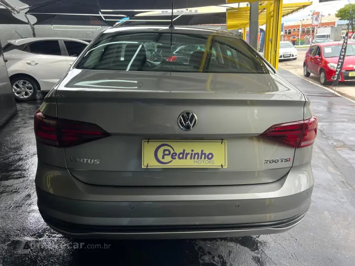 Virtus 1.0 4P 200 TSI FLEX COMFORTLINE AUTOMÁTICO