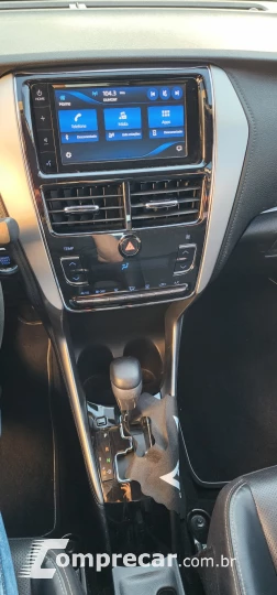 YARIS 1.5 16V Sedan XS Connect
