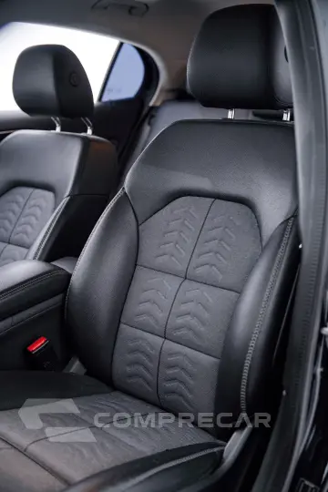 GLA 200 Advance 1.6/1.6 TB 16V Flex Aut.