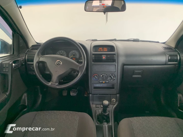 ASTRA 2.0 MPFI Advantage 8V