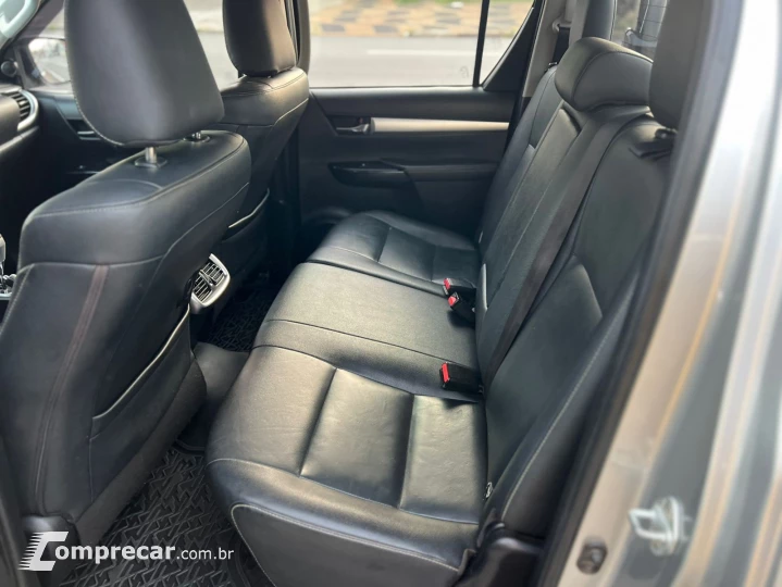 HILUX 2.8 D-4d Turbo CD SRX 4X4