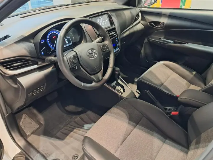 YARIS 1.5 16V FLEX XS MULTIDRIVE