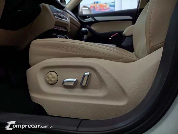 Q3 1.4 TFSI AMBIENTE FLEX 4P S TRONIC