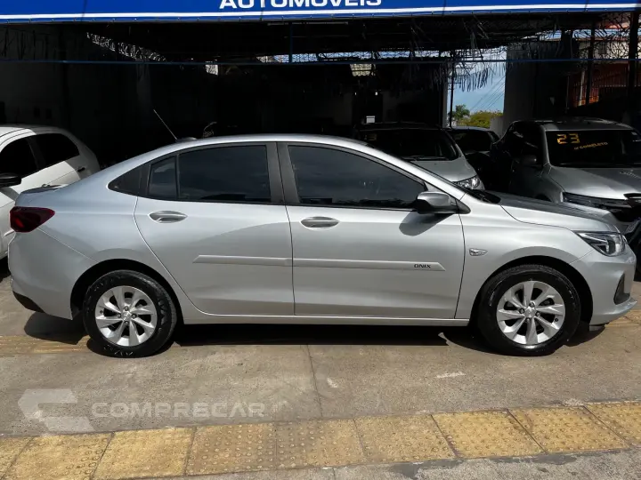 ONIX 1.0 Turbo Plus LT