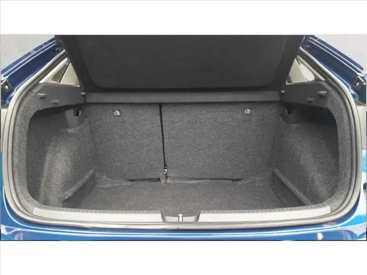 NIVUS 1.0 200 TSI TOTAL FLEX COMFORTLINE AUTOMÁTI