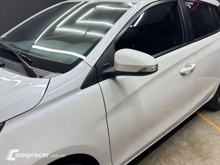 YARIS 1.5 16V XLS