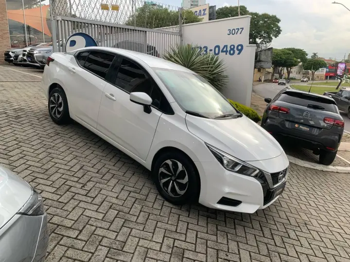 VERSA Sense 1.6 16V Flex Aut.