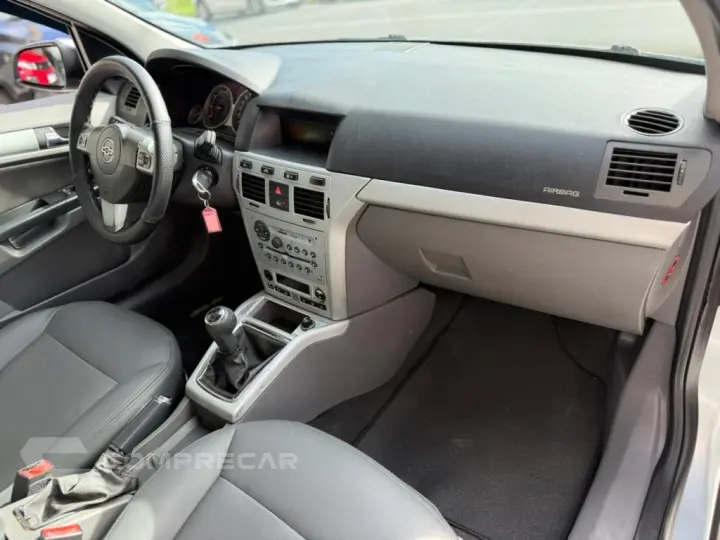 VECTRA 2.0 MPFI ELEGANCE 8V FLEX 4P MANUAL