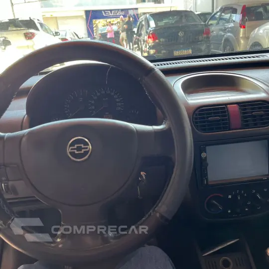 CORSA 1.0 MPFI Sedan 8V