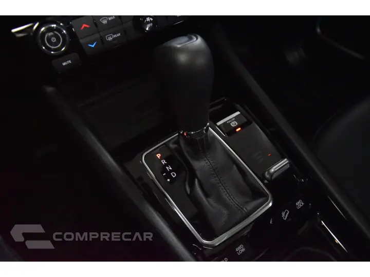 COMPASS 2.0 HURRICANE 4 TURBO GASOLINA BLACKHAWK AT9