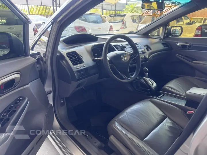 Civic 1.8 16V 4P FLEX LXS AUTOMÁTICO