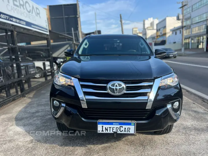 HILUX SW4 2.7 SRV 7 Lugares 4X2 16V