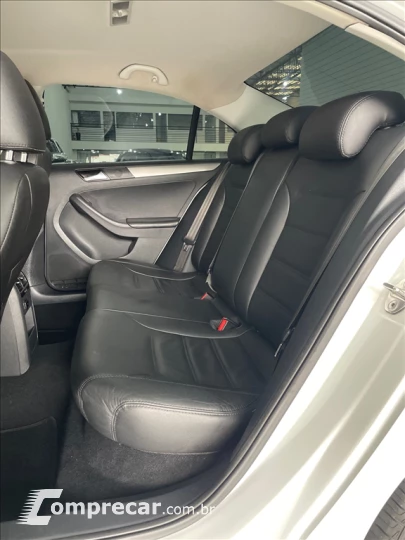 JETTA 2.0 TRENDLINE FLEX 4P TIPTRONIC