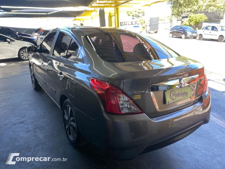 Versa Sedan 1.6 16V 4P SL FLEX XTRONIC AUTOMÁTICO CVT