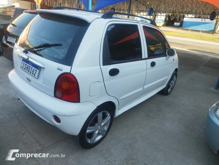 QQ 1.1 MPFI 16V