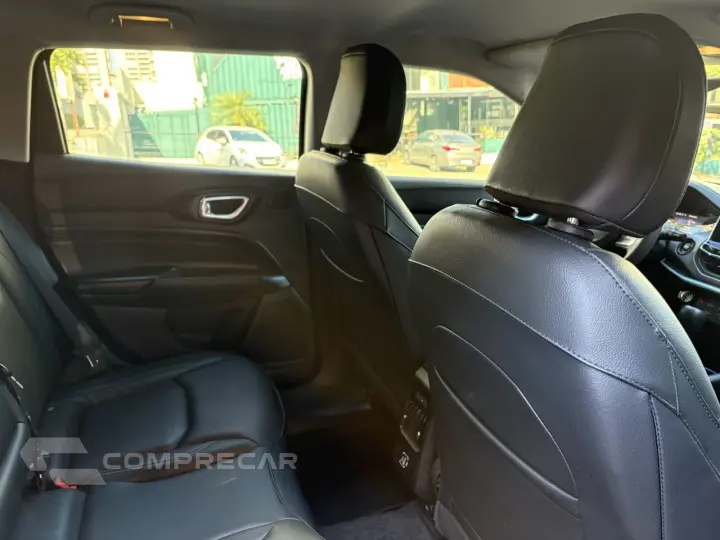 Compass 1.3 16V 4P FLEX LONGITUDE T270 TURBO AUTOMÁTICO