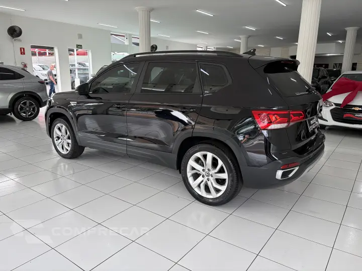 TAOS 1.4 250 TSI TOTAL FLEX COMFORTLINE AUTOMÁTICO