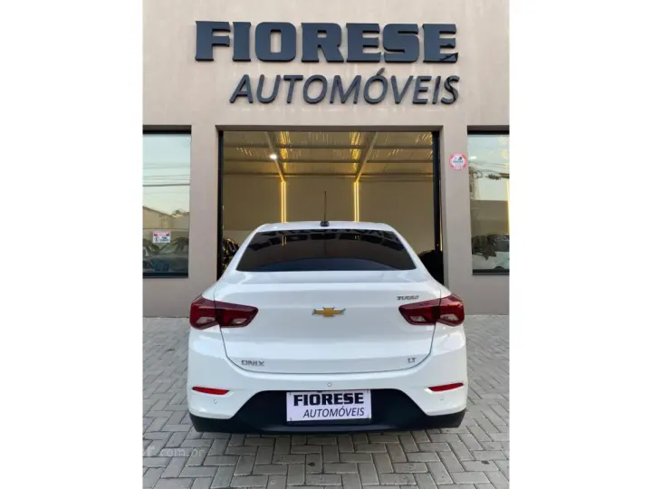 ONIX 1.0 TURBO FLEX PLUS PREMIER AUTOMÁTICO