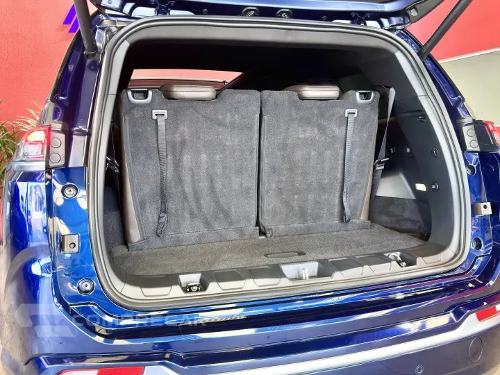 COMMANDER 1.3 T270 TURBO FLEX OVERLAND AT6