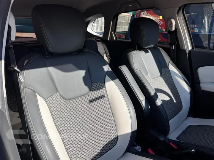CAPTUR 1.6 16V SCE Intense