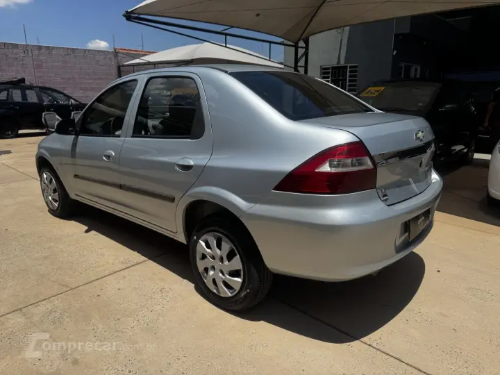 Prisma 1.4 4P LT ECONOFLEX