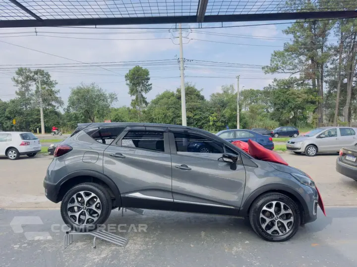 Captur 1.6 16V 4P FLEX SCE INTENSE X-TRONIC CVT
