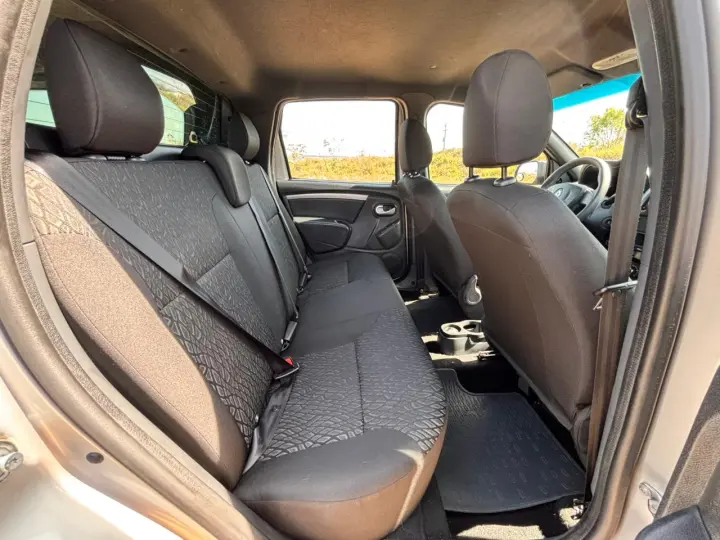 Duster Oroch 1.6 16V SCe Express (Flex)