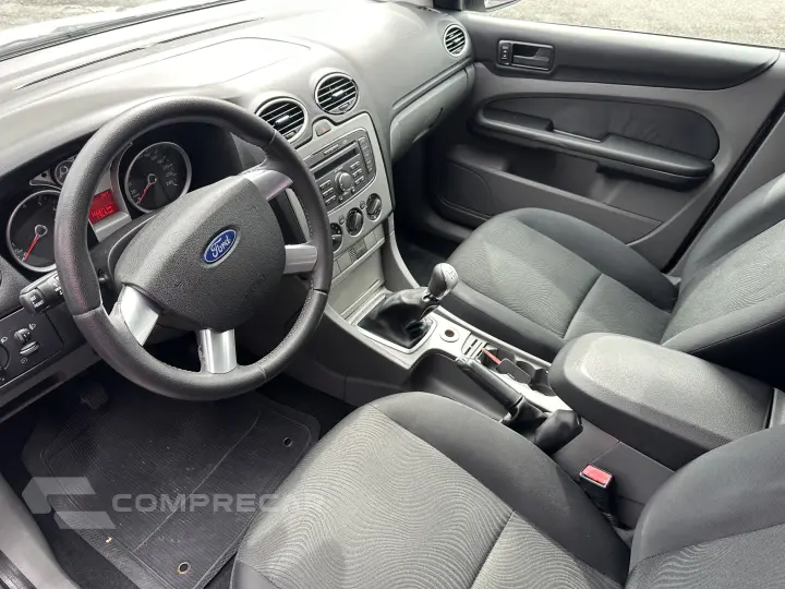 FOCUS 1.6 GL 8V