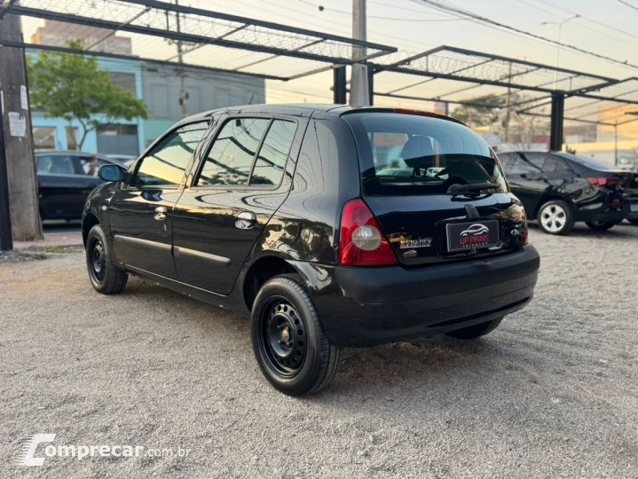 Clio Hatch 1.6 16V 4P PRIVILEGE