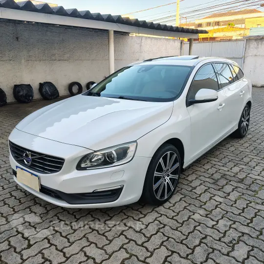 V60 2.0 T4 Momentum