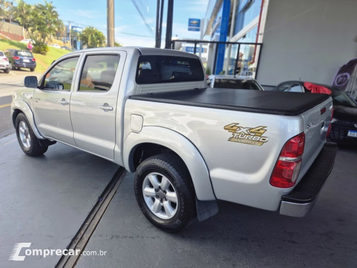 Hilux CD D4-D 4x4 2.5 16V 102cv TB Dies.