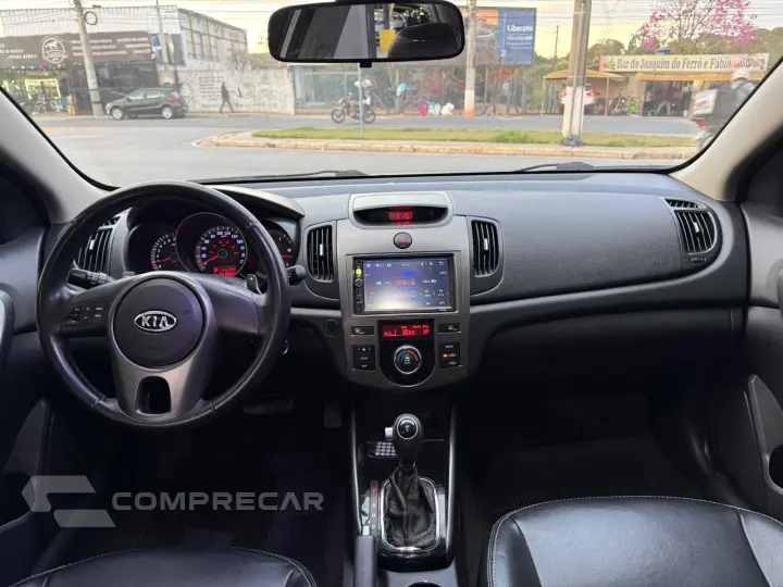 CERATO 1.6 EX3 Sedan 16V