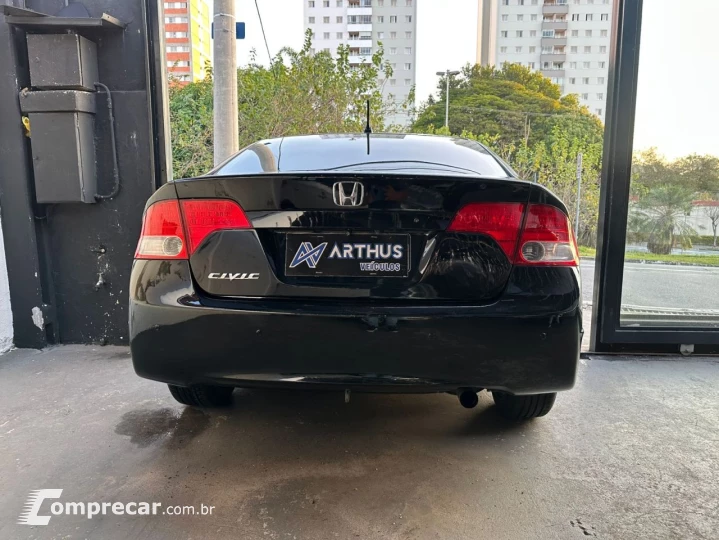 Civic Sedan LXS 1.8/1.8 Flex 16V Aut. 4p