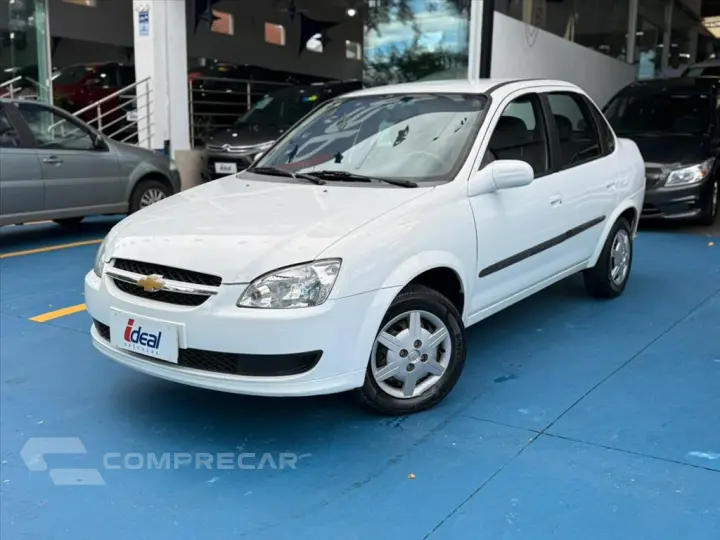 CLASSIC 1.0 MPFI LS 8V FLEX 4P MANUAL