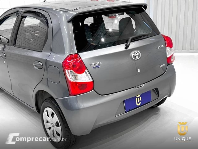 ETIOS HATCH - 1.3 XS 16V 4P MANUAL