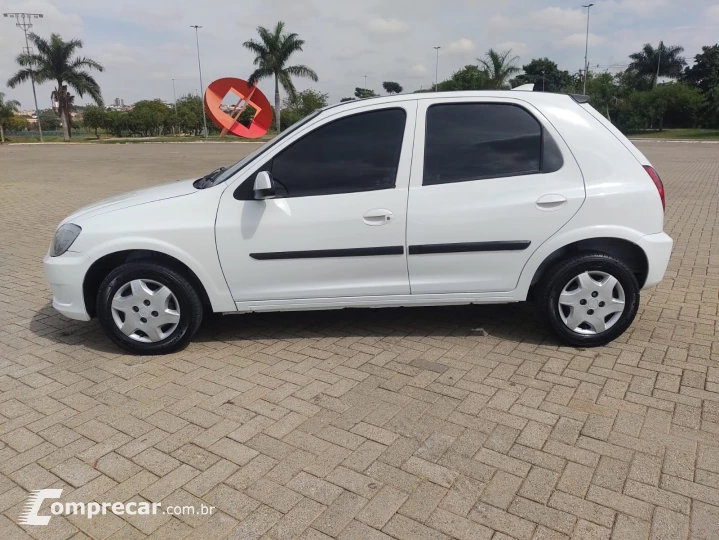 CELTA 1.0 MPFI LT 8V
