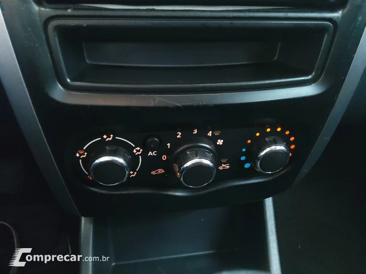 SANDERO 1.0 EXPRESSION 16V FLEX 4P MANUAL