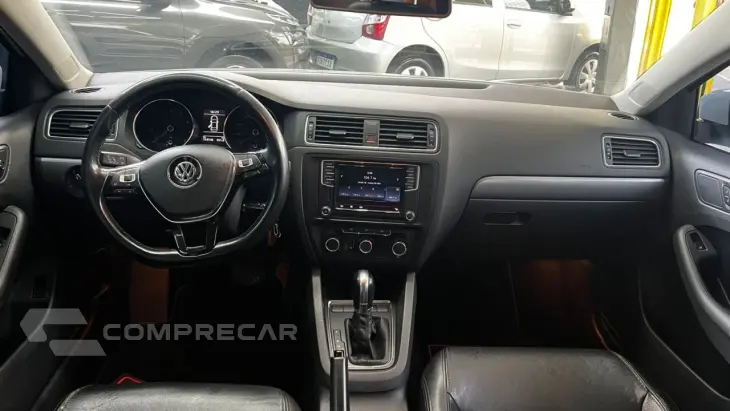 Jetta 1.4 16V 4P TSI COMFORTLINE AUTOMÁTICO