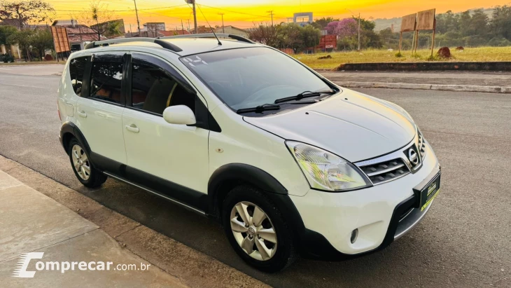 LIVINA 1.8 SL X-gear 16V