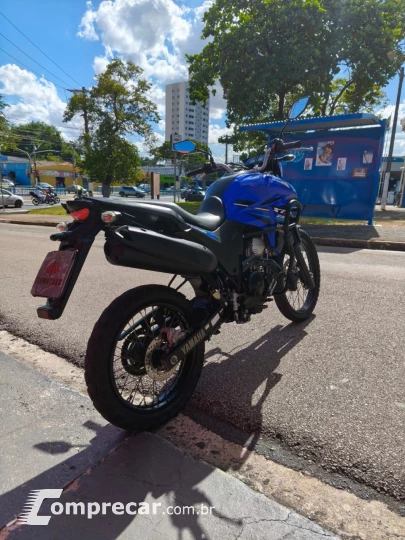 XTZ 250 LANDER