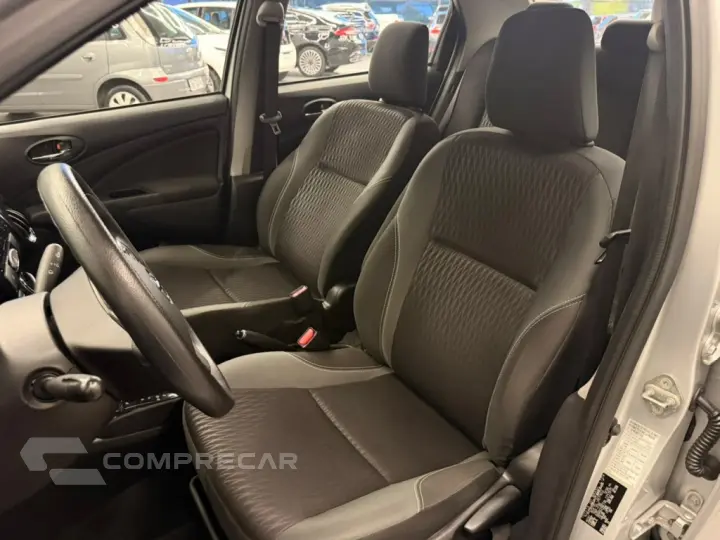ETIOS 1.5 X PLUS 16V FLEX 4P AUTOMÁTICO