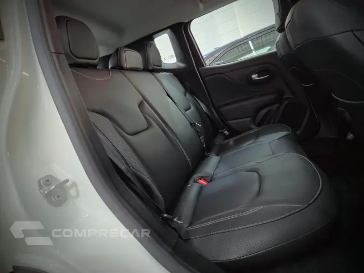 RENEGADE 1.3 T270 TURBO FLEX LONGITUDE AT6