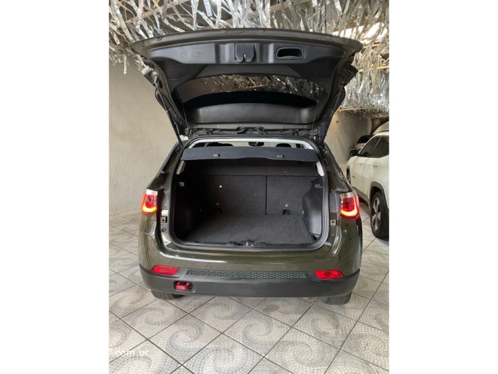 COMPASS 2.0 16V DIESEL TRAILHAWK 4X4 AUTOMÁTICO