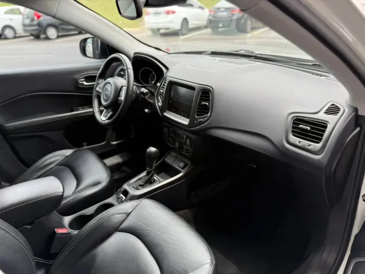 COMPASS LONGITUDE 2.0 4x2 Flex 16V Aut.