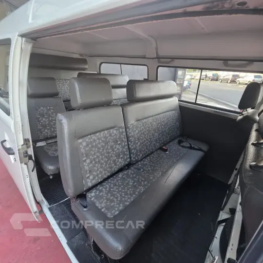 Kombi Lotação 1.6 MPi