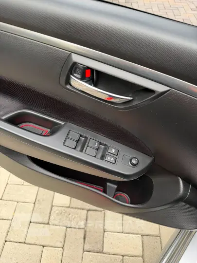 Swift Sport R 1.6 16V 5p Mec.
